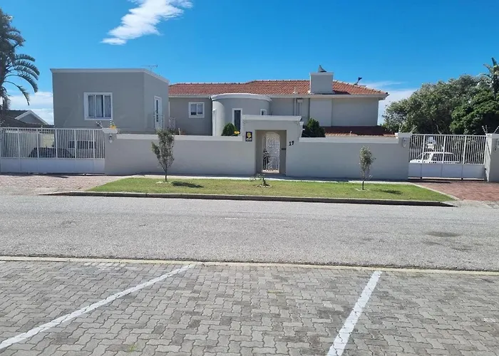 Kings Beach Cottages