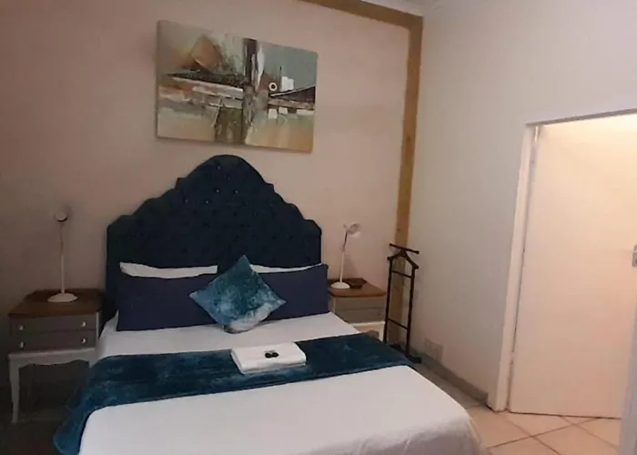 The Russel Guest House